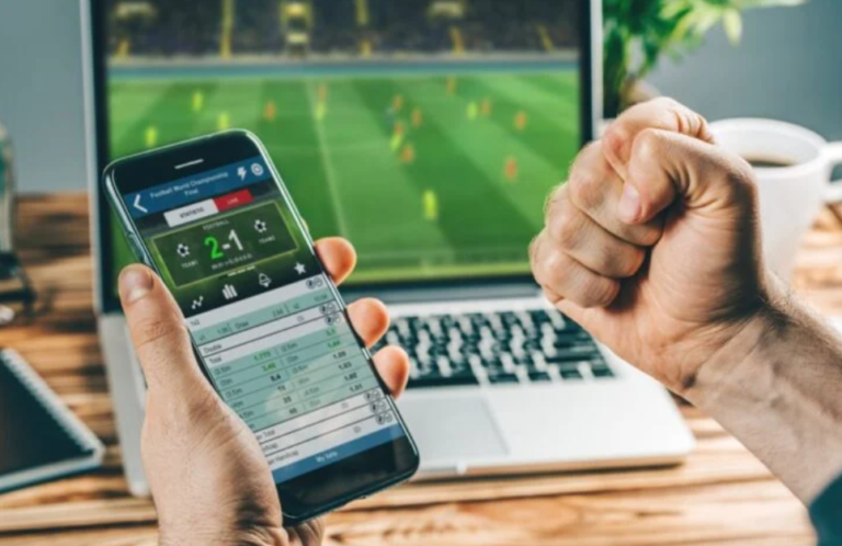 Online Betting vs. Traditional Betting: Pros and Cons